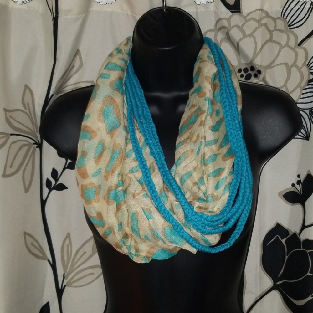 🆕️ Infinity Scarf